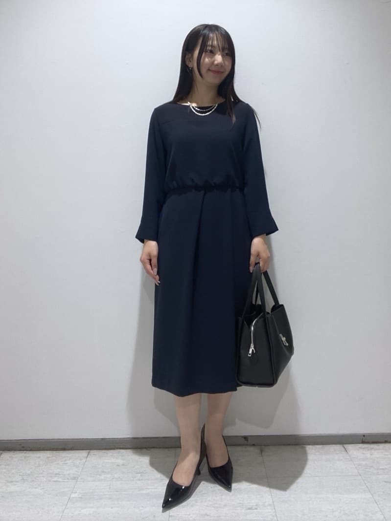 meiさんの「INDIVI｜【洗える／SETUP可】着る日傘ヨーク切り替えワンピース」を使ったコーディネート
