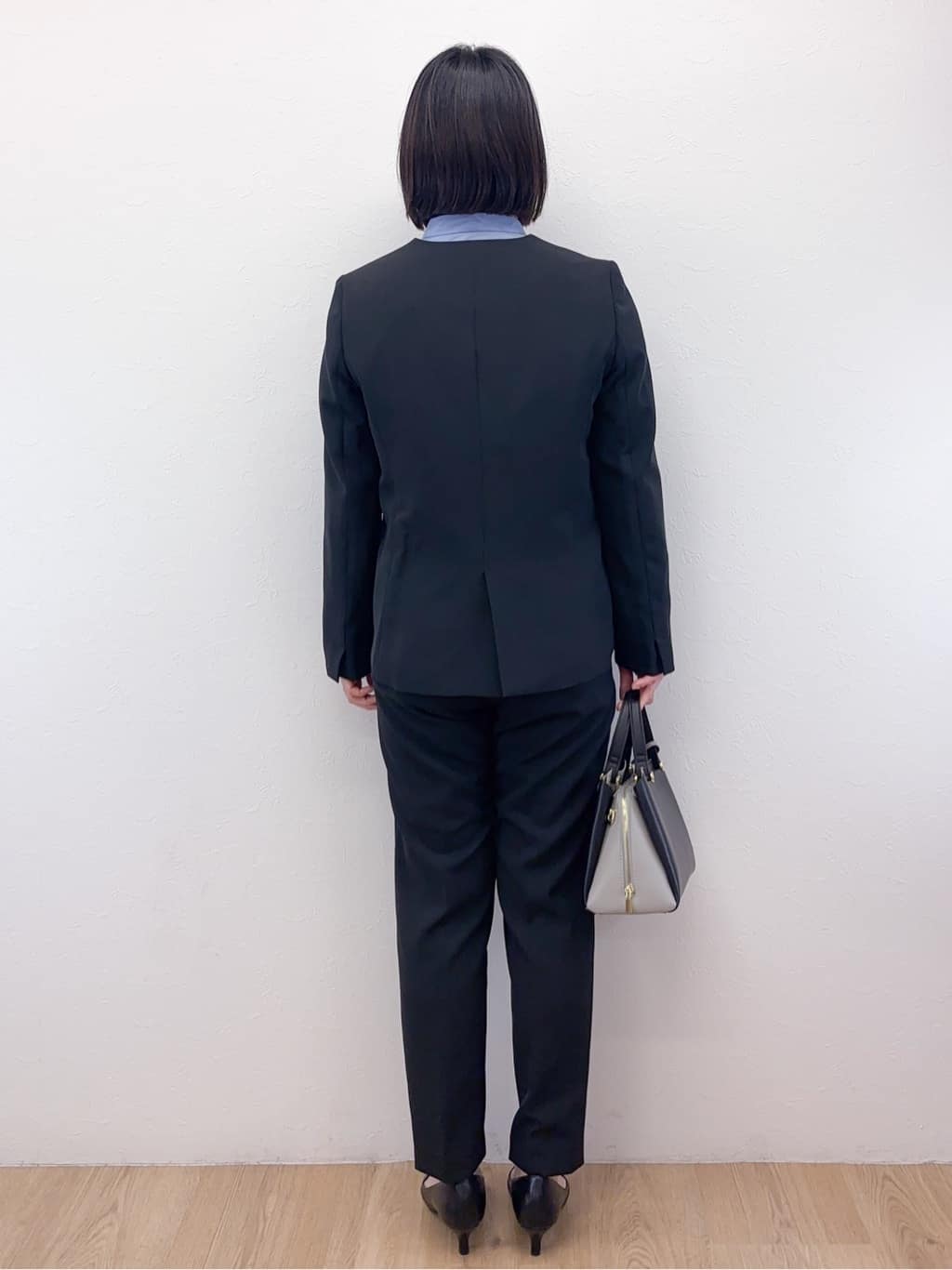 Takeさんの「OPAQUE.CLIP｜《通勤／セットアップ対応》 Vネックジャケット／ダブルクロス【洗濯機OK】」を使ったコーディネート