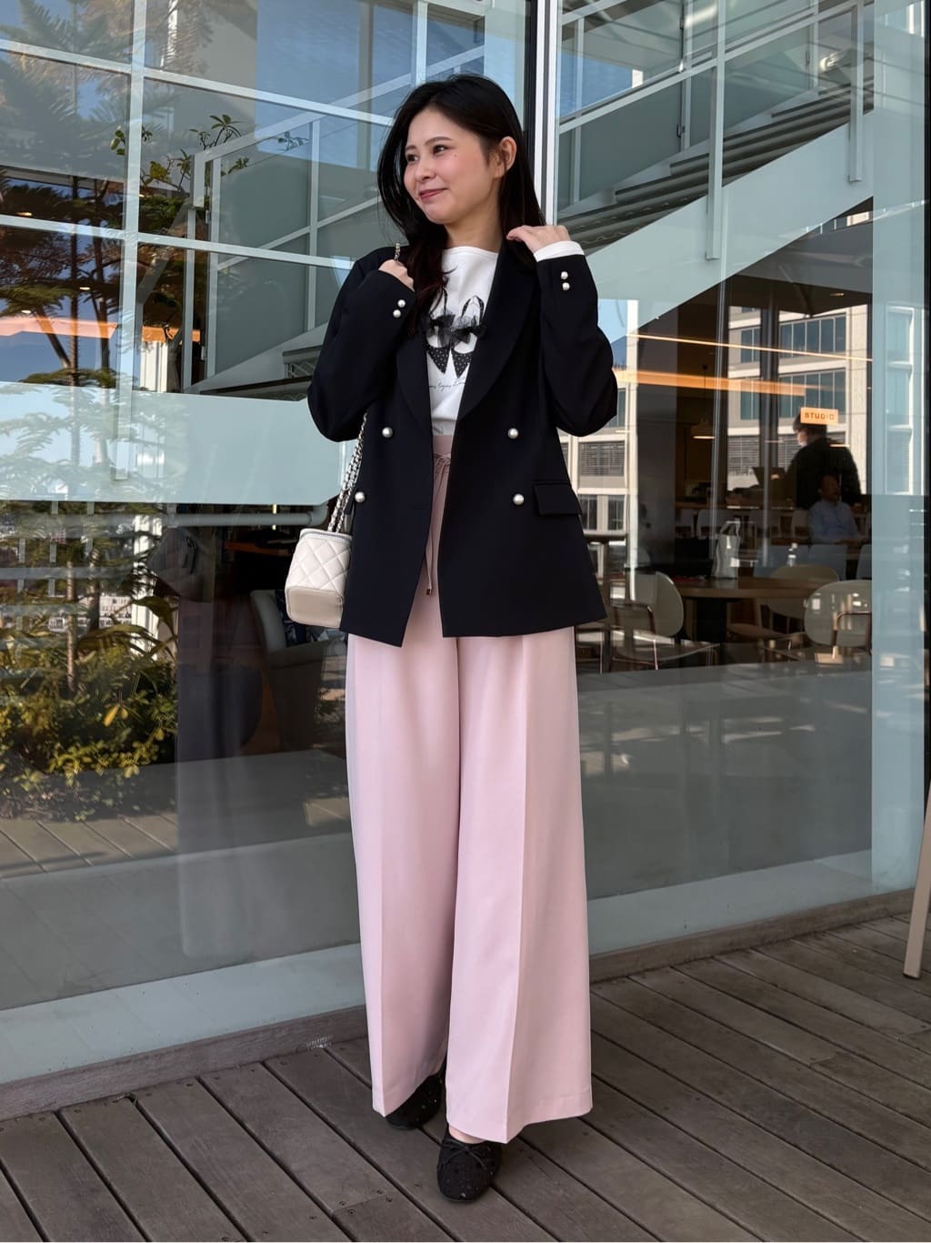AOIさんの「Couture brooch｜【洗える・通勤】パール調ボタン テーラードジャケット」を使ったコーディネート