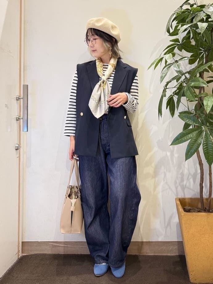 misakiさんの「SHOO･LA･RUE｜【SHOO・LA・RUE DENIM/高レビュー】ゆるっと決まる こなれカーブデニムパンツ」を使ったコーディネート