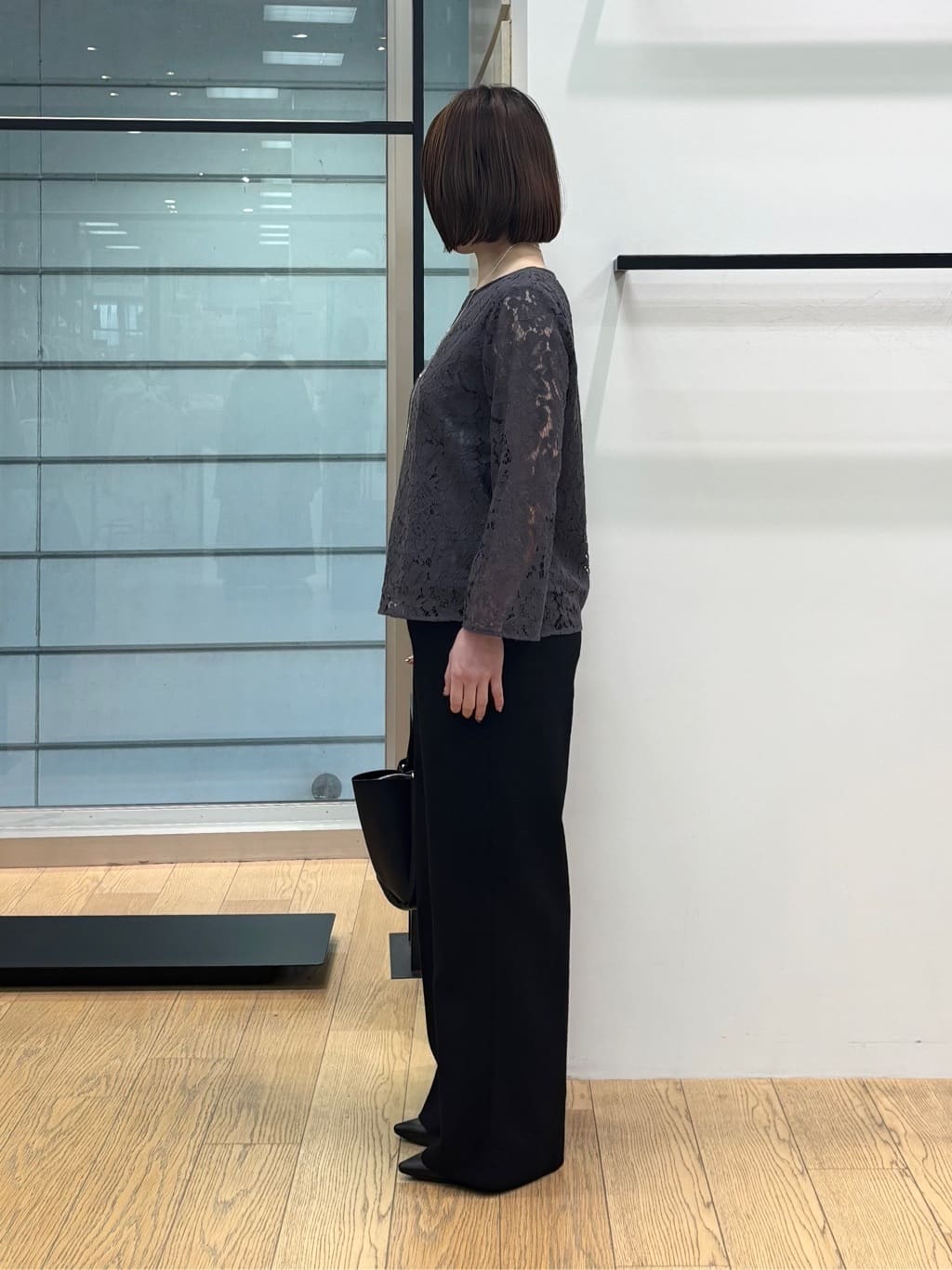 asamiさんの「INDIVI｜【褒められパンツ／ウール混】ウォームウール ワイドパンツ」を使ったコーディネート