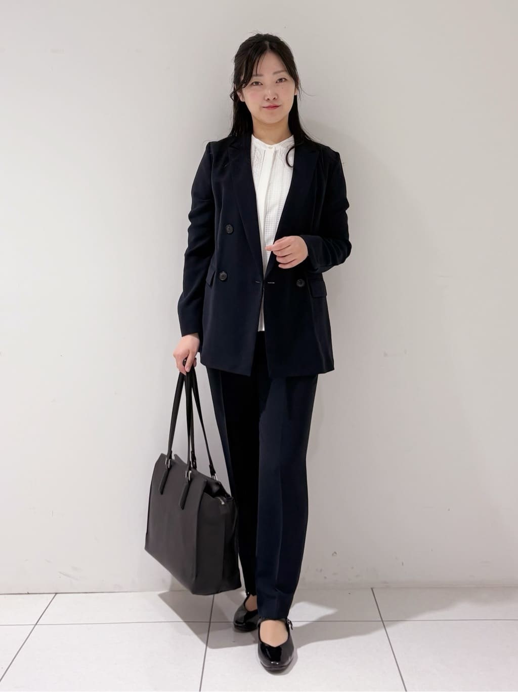 momokoさんの「INDIVI｜【洗える／多機能／SETUP可】着る日傘ダブルジャケット」を使ったコーディネート
