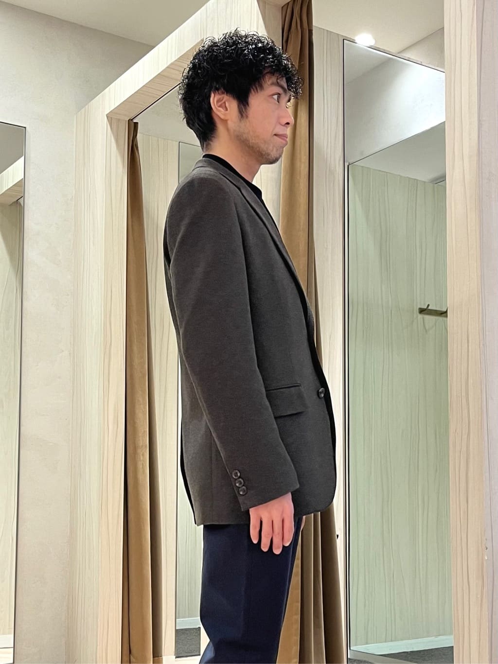URAさんの「TAKEO KIKUCHI｜カシミヤブレンド ビーバー調ステンカラーコート」を使ったコーディネート