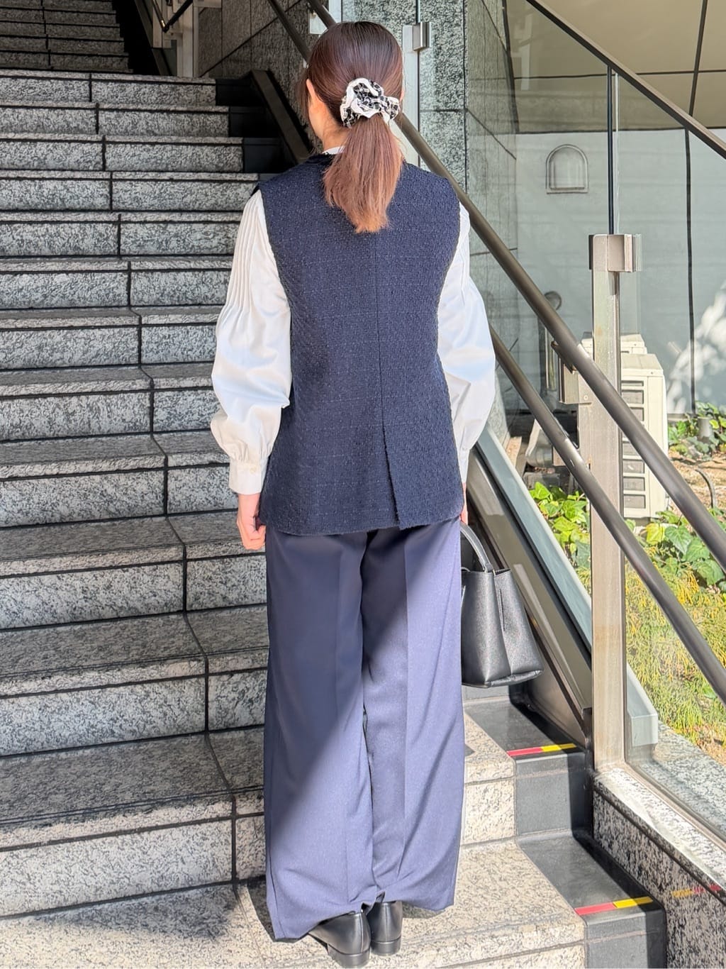 HANNAさんの「OPAQUE.CLIP｜《通勤対応》ツイードジレ【洗える】」を使ったコーディネート