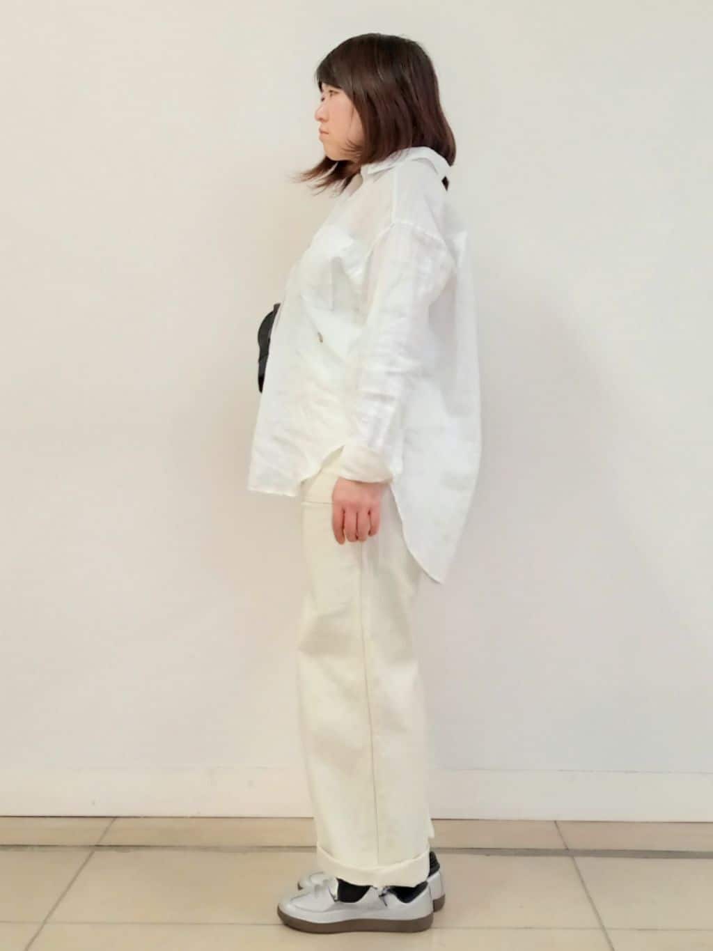 emiさんの「DRESSTERIOR｜【人気定番/ウォッシャブル】ガーメントダイラミーシャツ」を使ったコーディネート