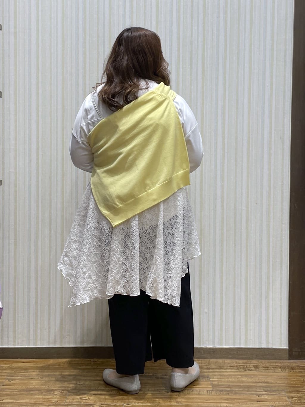 Risaさんの「SHOO･LA･RUE｜【前後2WAYネック】レイヤードスタイルにおすすめ レースキャミチュニック」を使ったコーディネート