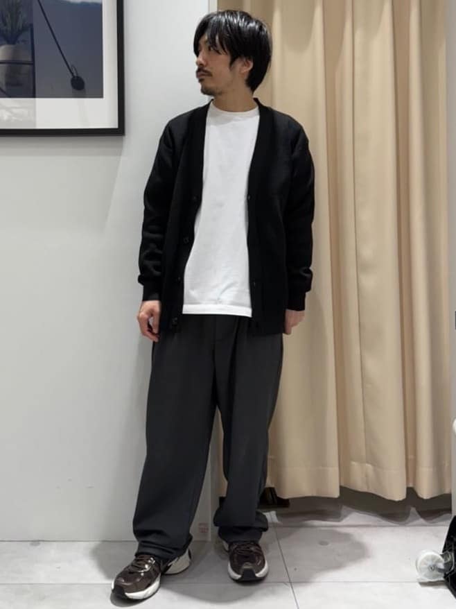 はさんの「THE SHOP TK｜【季節の変わり目に最適】ニットカーディガン ドライタッチ／軽量」を使ったコーディネート