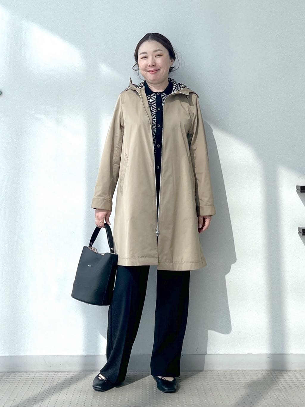 Soeさんの「DRESSTERIOR｜【ウォッシャブル/撥水素材】撥水フーテッドツイルコート」を使ったコーディネート