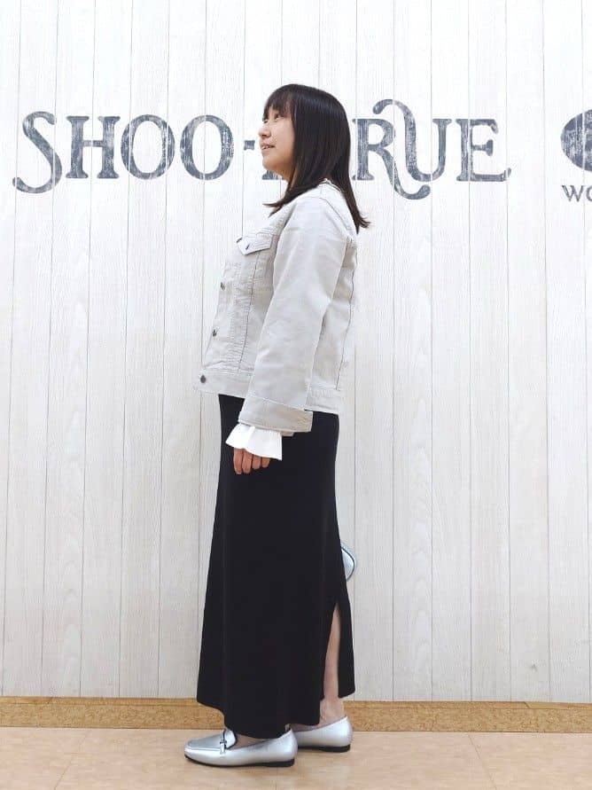 とろろさんの「SHOO･LA･RUE｜【洗濯機可/S-LL】ほどよいゆとりの もちっとやわらかリブニット」を使ったコーディネート