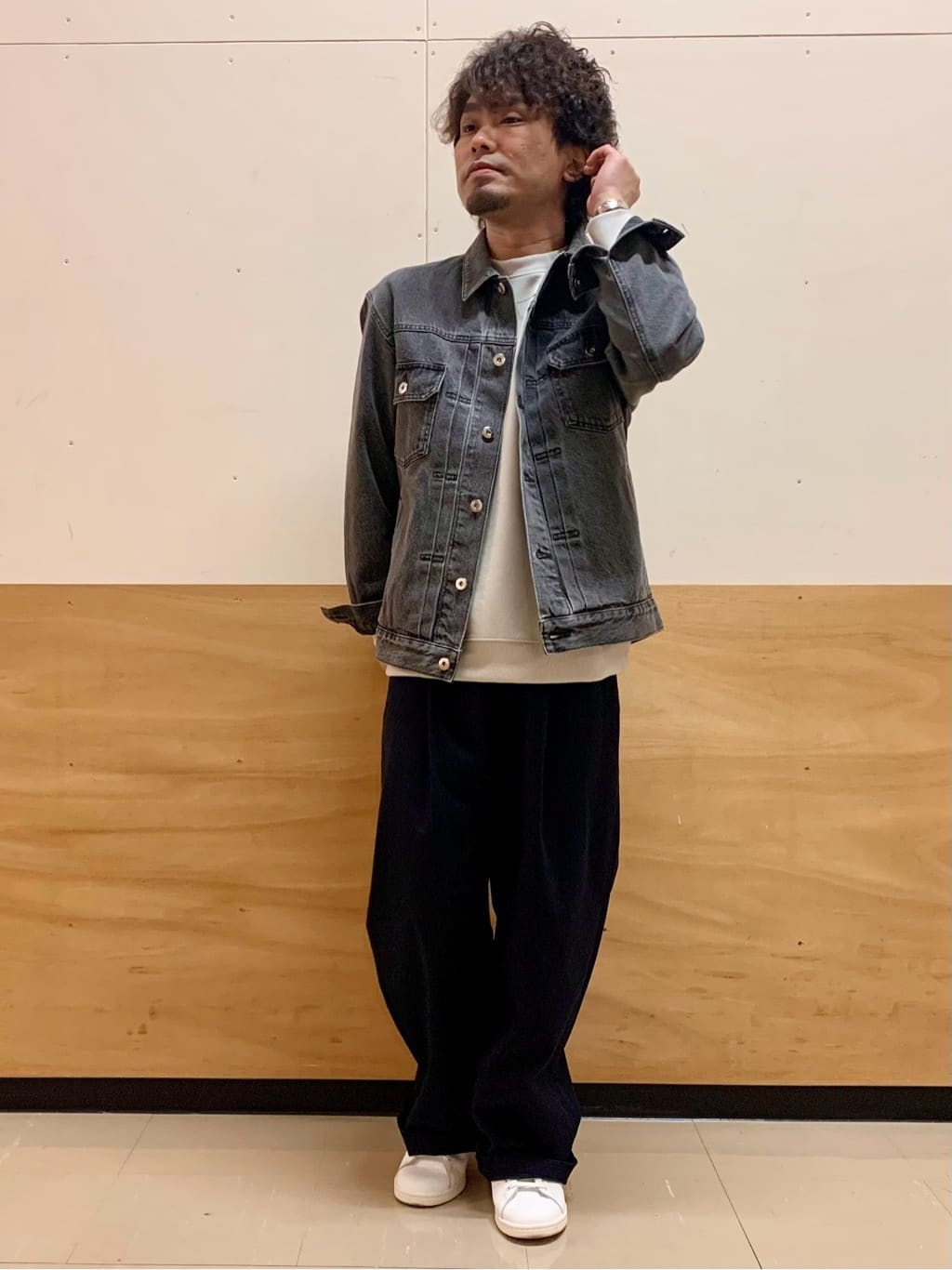 MATUさんの「THE SHOP TK｜【大人にも取り入れやすい】デニムジャケット セットアップ可/洗濯機OK」を使ったコーディネート