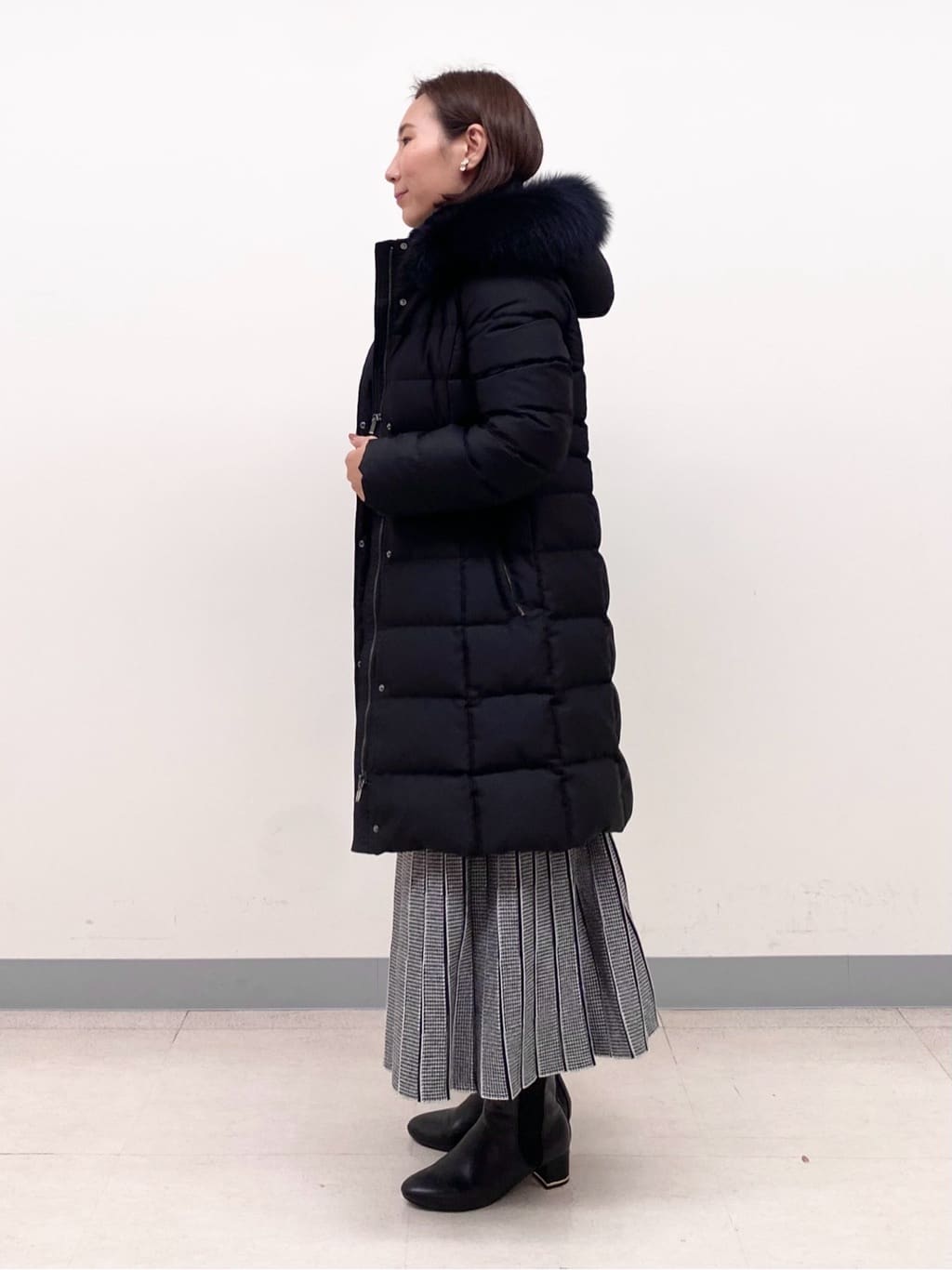 YUKARIさんの「INDIVI｜【名品／撥水／抗菌防臭】ロング丈リサイクルダウンコート」を使ったコーディネート