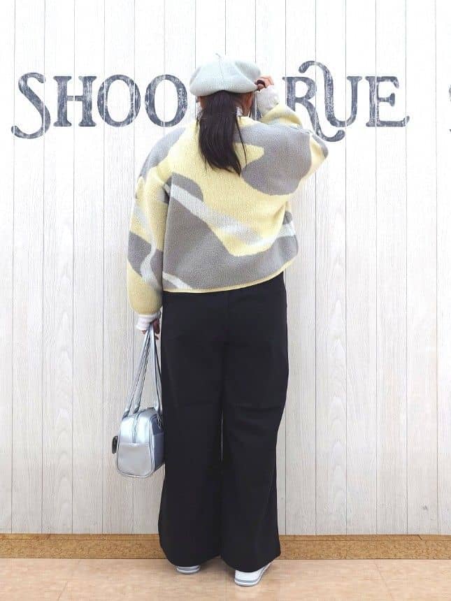 とろろさんの「SHOO･LA･RUE｜【選べる4柄】ダブルZIPで着こなし色々 柄カーディガン」を使ったコーディネート