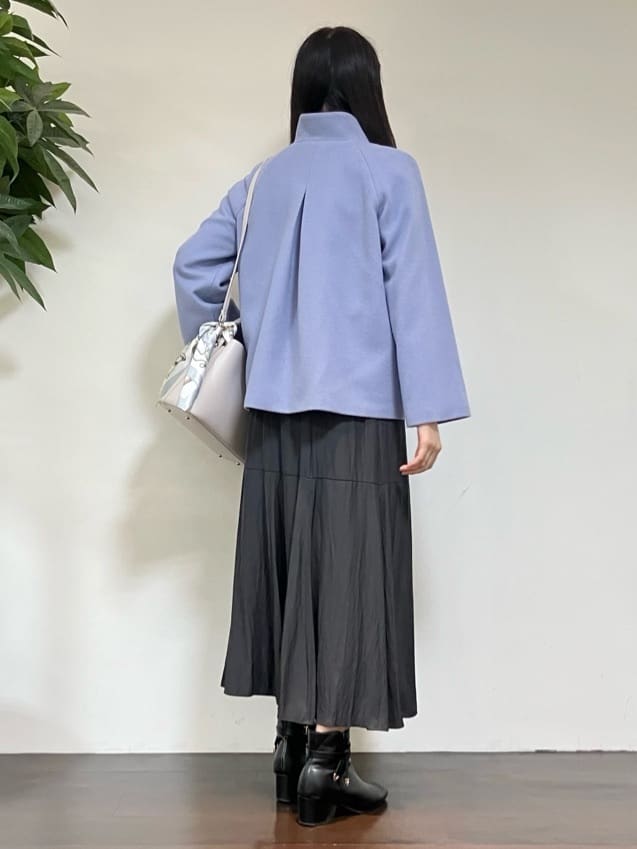 カレンさんの「UNTITLED｜【着回しが効く／オンオフアウター】ウールショートコート」を使ったコーディネート