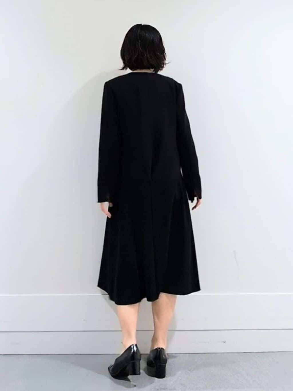 ミズタさんの「UNTITLED｜【透けにくい/ウエストイン見え】タックブラウス」を使ったコーディネート