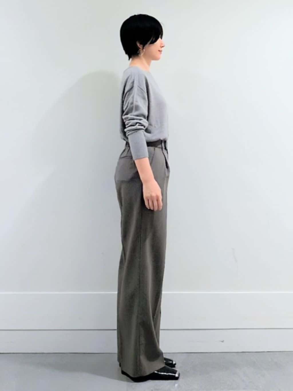 ミズタさんの「UNTITLED｜【8色展開/体型カバー】魅せるタイムレスニット」を使ったコーディネート