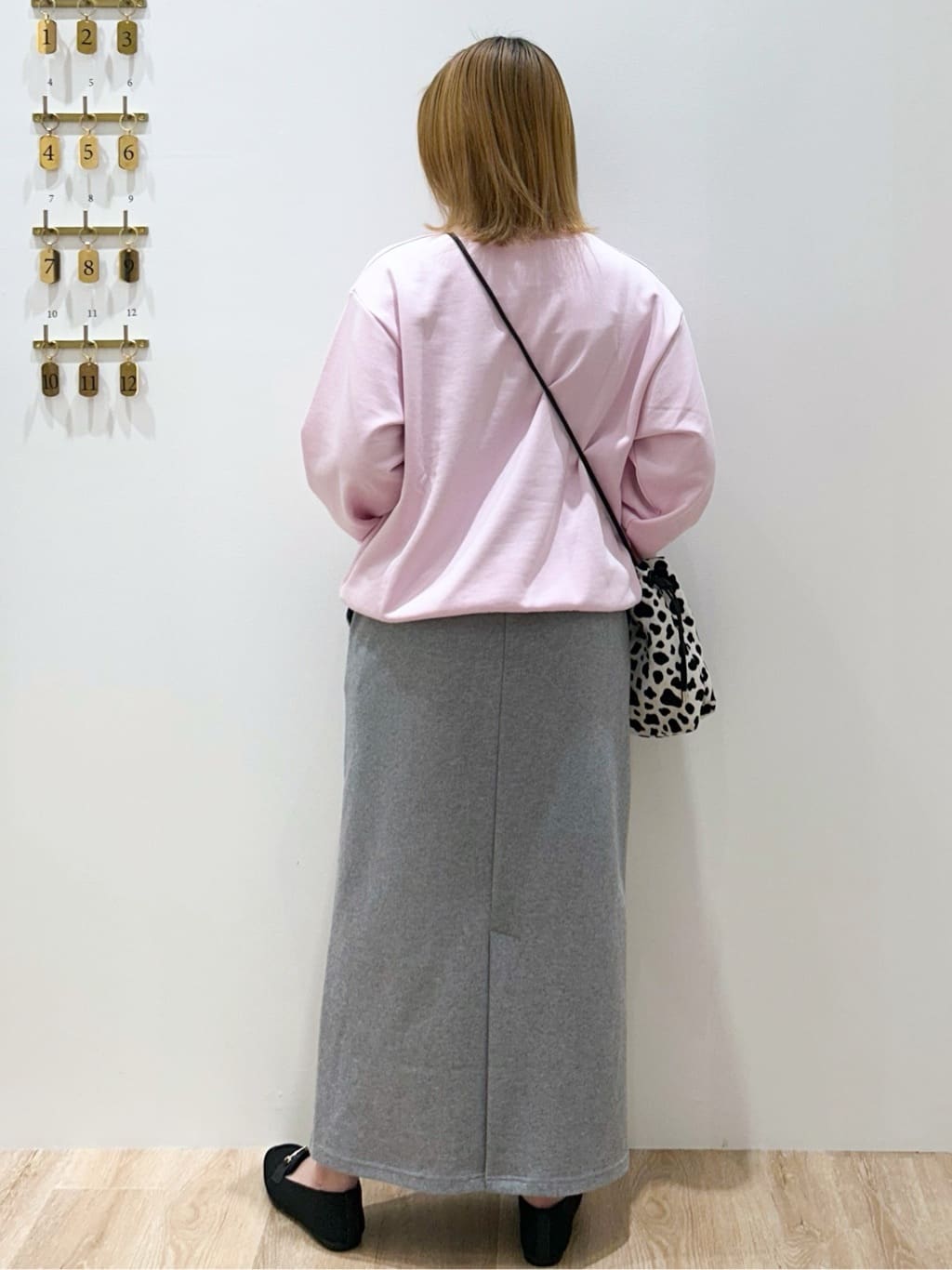 suzukaさんの「OPAQUE.CLIP｜ロゴ刺繍裏毛トップス【洗濯機OK】」を使ったコーディネート