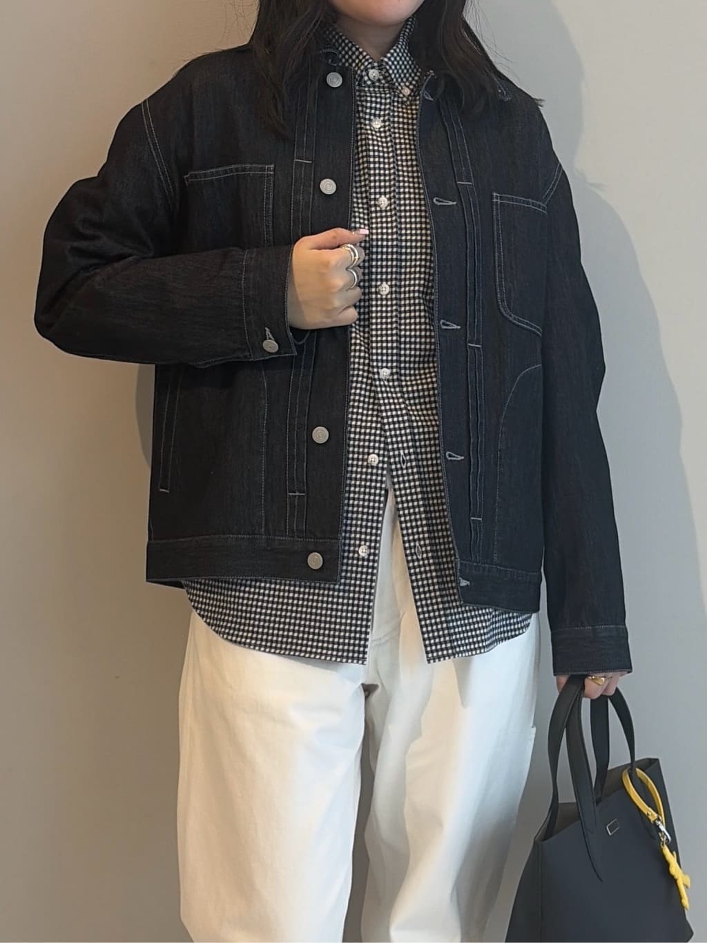 Akutagawaさんの「TAKEO KIKUCHI｜【抗菌防臭/シーズンレス】シアサッカーギンガムチェック ストレッチシャツ」を使ったコーディネート