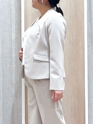 naoさんの「grove｜【マシンウォッシュ／防シワ/SS-3L】ストレッチノーカラージャケット」を使ったコーディネート