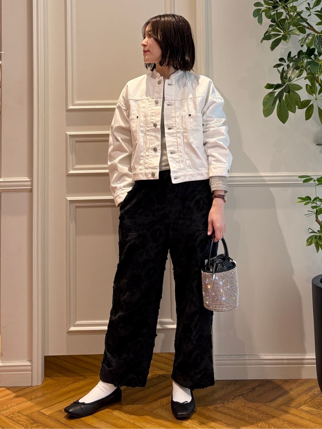 nakaoさんの「DRESSTERIOR｜【ウォッシャブル】バンドカラー ホワイトＧジャン」を使ったコーディネート