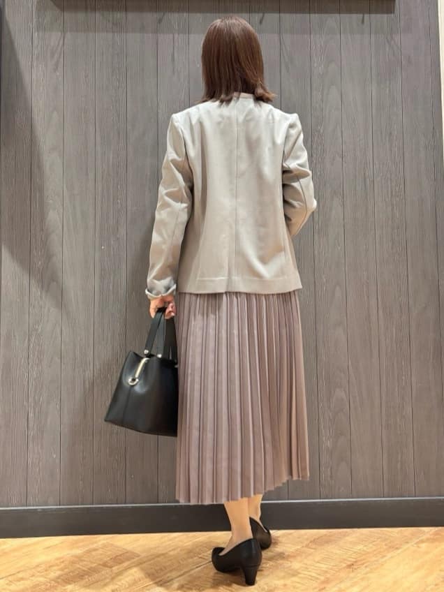 meiさんの「SHOO･LA･RUE｜【洗濯機可/UV/SS-3L】すっきり好印象 ノーカラージャケット」を使ったコーディネート
