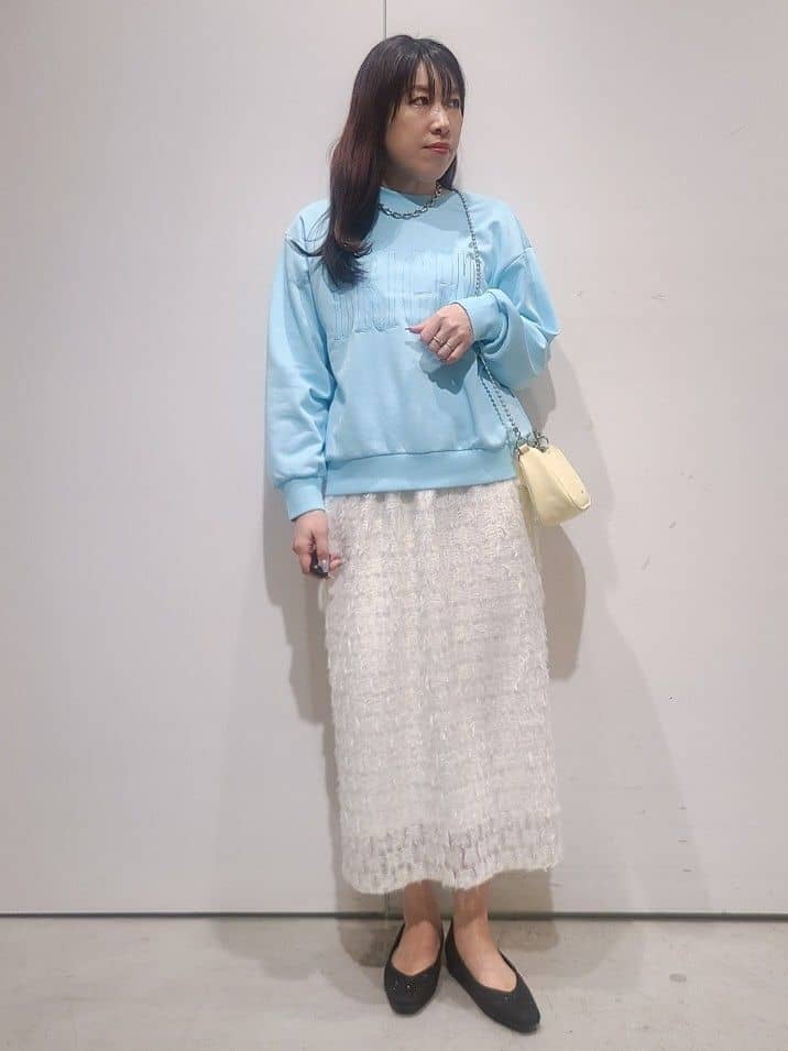 hmさんの「OPAQUE.CLIP｜ロゴ刺繍裏毛トップス【洗濯機OK】」を使ったコーディネート