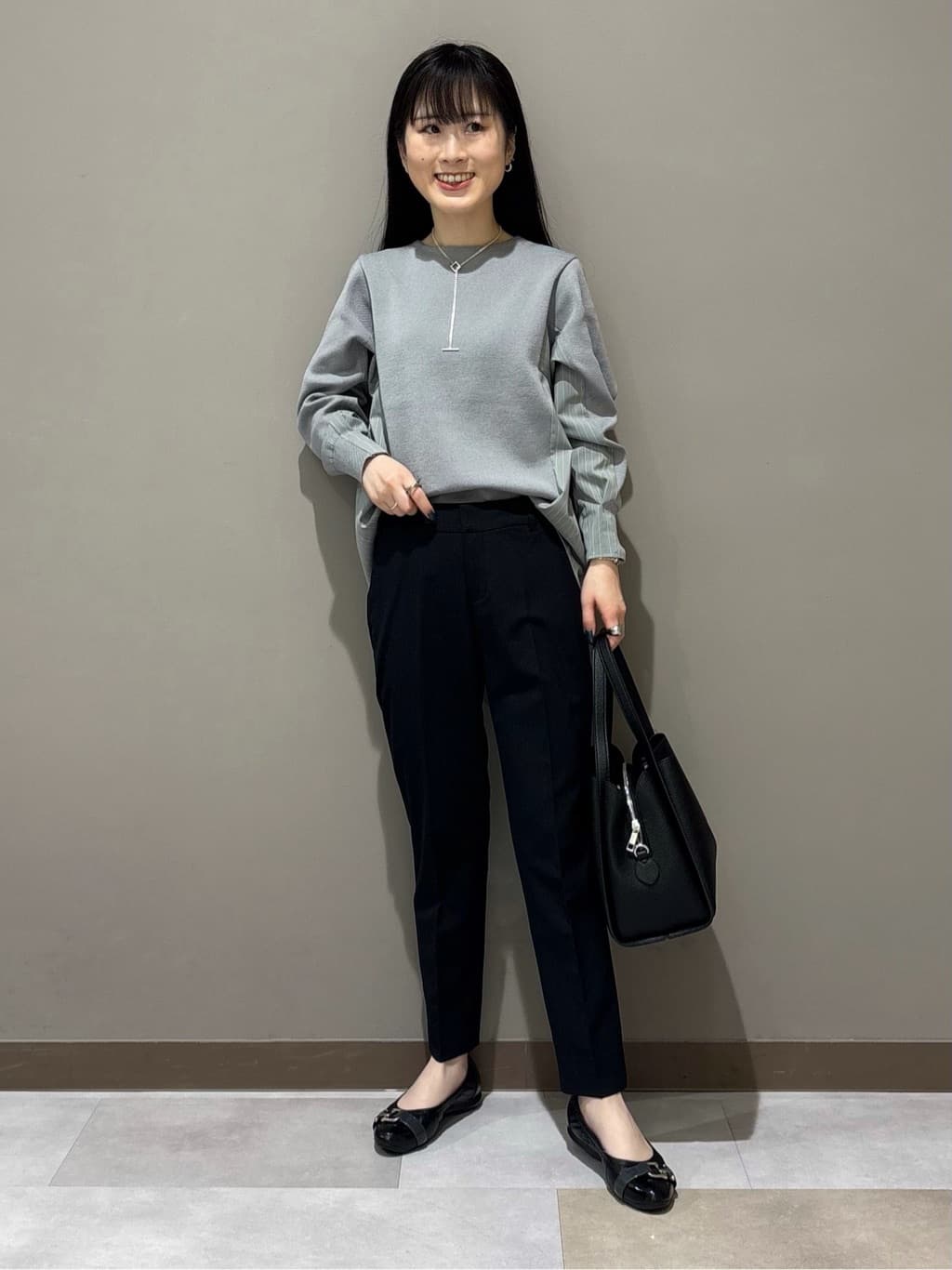 KEIKOさんの「INDIVI｜【名品／撥水／抗菌防臭】ロング丈リサイクルダウンコート」を使ったコーディネート