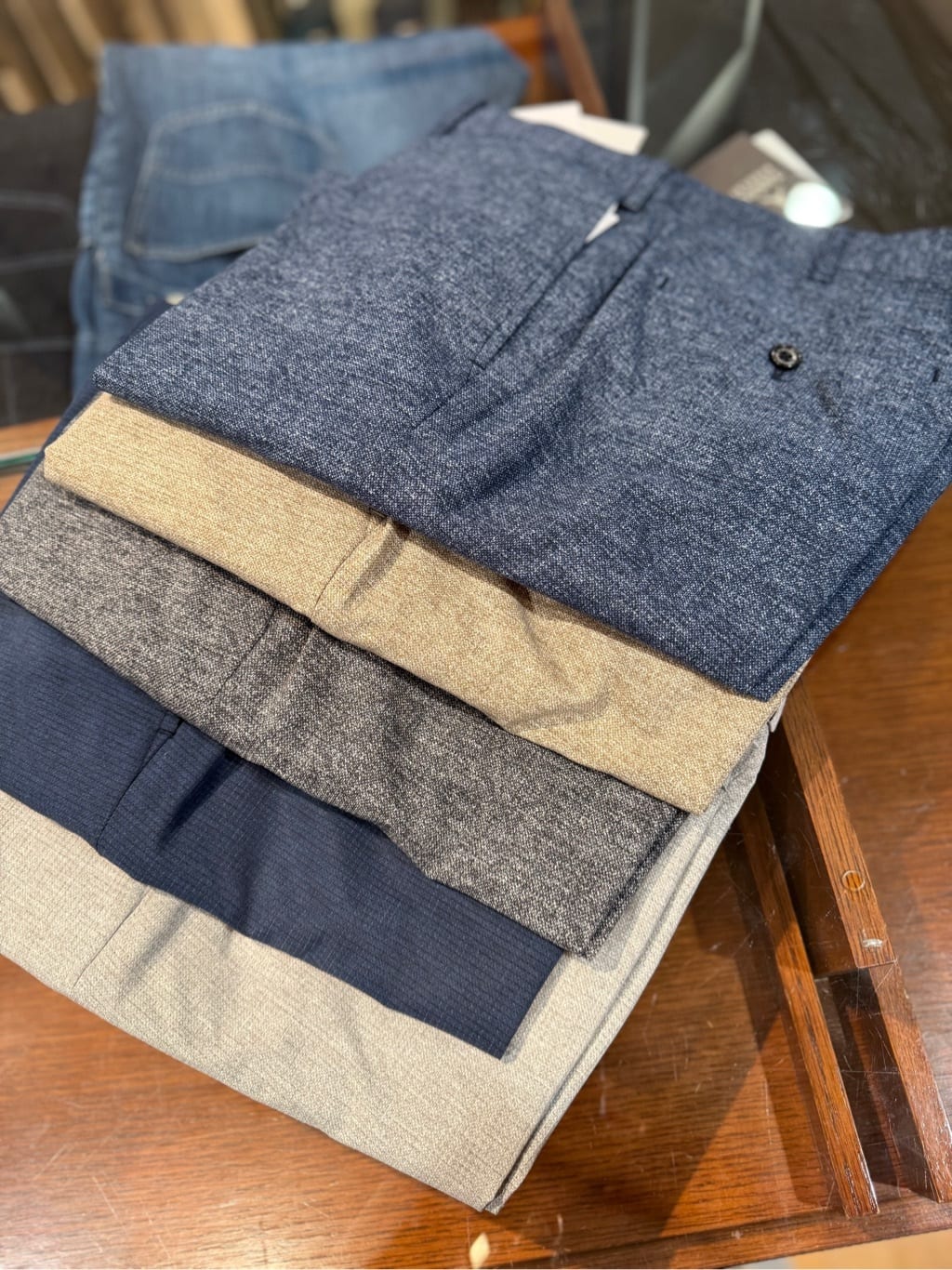hanechanさんの「TAKEO KIKUCHI｜【抗菌防臭】COOL DOTS（R）ドビープリント ジャケット」を使ったコーディネート