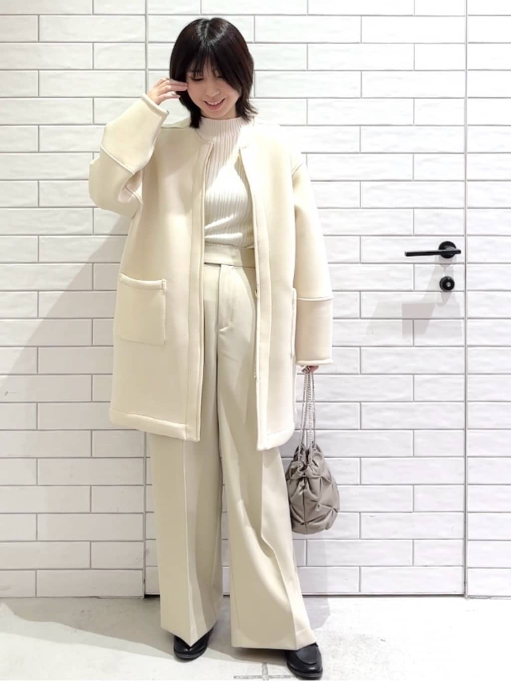 しおりさんの「OPAQUE.CLIP｜リバーシブル配色ノーカラーコート【洗濯機OK】」を使ったコーディネート