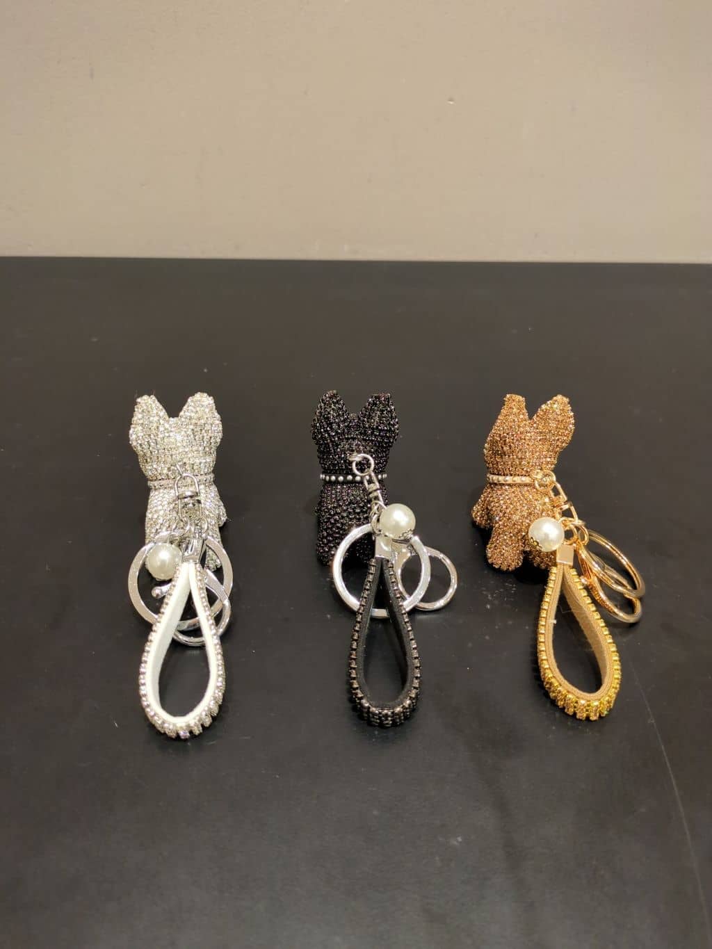 kyoさんの「SHOO･LA･RUE｜キラキラ犬チャーム」を使ったコーディネート