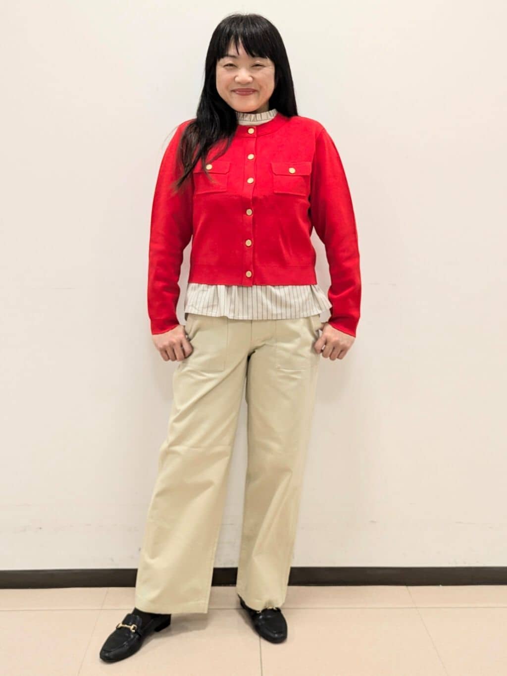 ともさんの「UNTITLED｜【コットン100/洗える】サテンベイカーパンツ」を使ったコーディネート