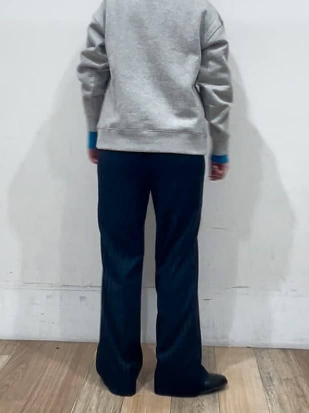 山さんさんの「grove｜【あったか裏起毛】きれいも楽ちんも叶える、ストレッチストレートパンツ」を使ったコーディネート