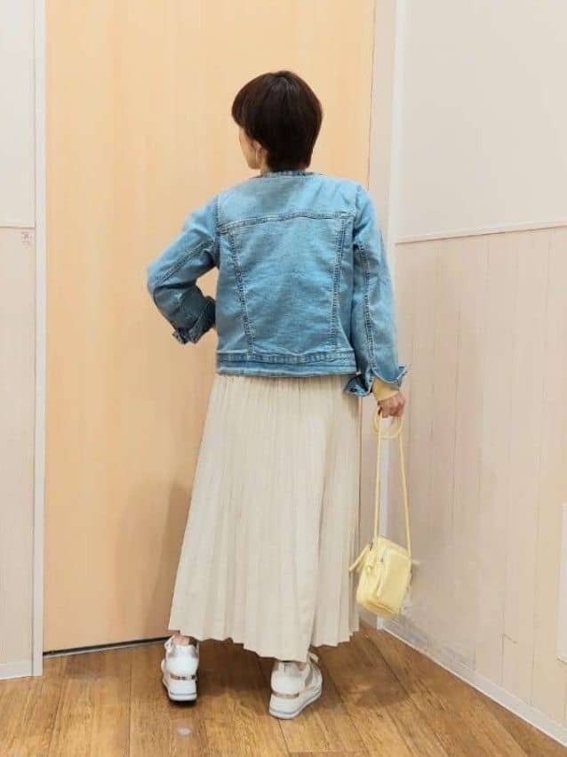 Kさんの「SHOO･LA･RUE｜【洗濯機可/S-LL/アンサンブル可】結局、シンプル クルーネックニット」を使ったコーディネート