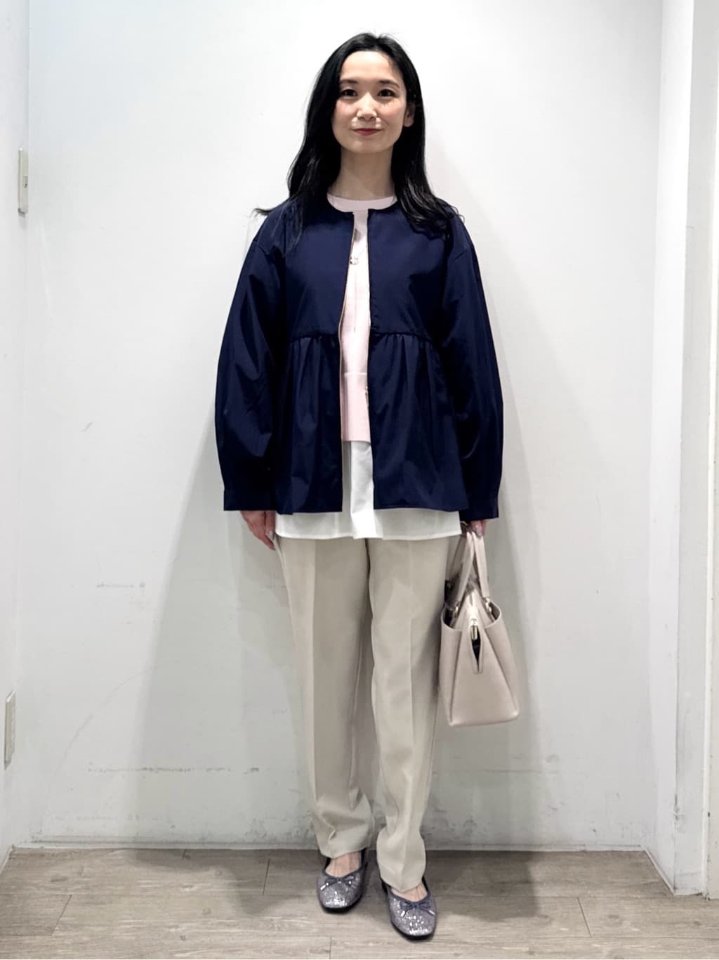 yuicciさんの「OPAQUE.CLIP｜《ツインセット》ワイドニット&times;裾フレアタンクトップ【洗濯機OK】」を使ったコーディネート