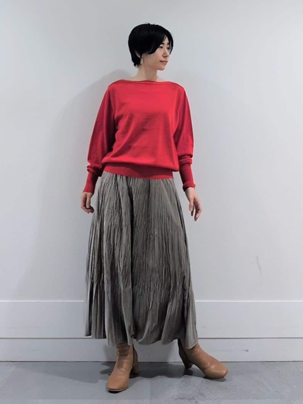 ミズタさんの「UNTITLED｜【アンサンブル可/洗える】シルクウールカシミヤ ドルマンスリーブニット」を使ったコーディネート