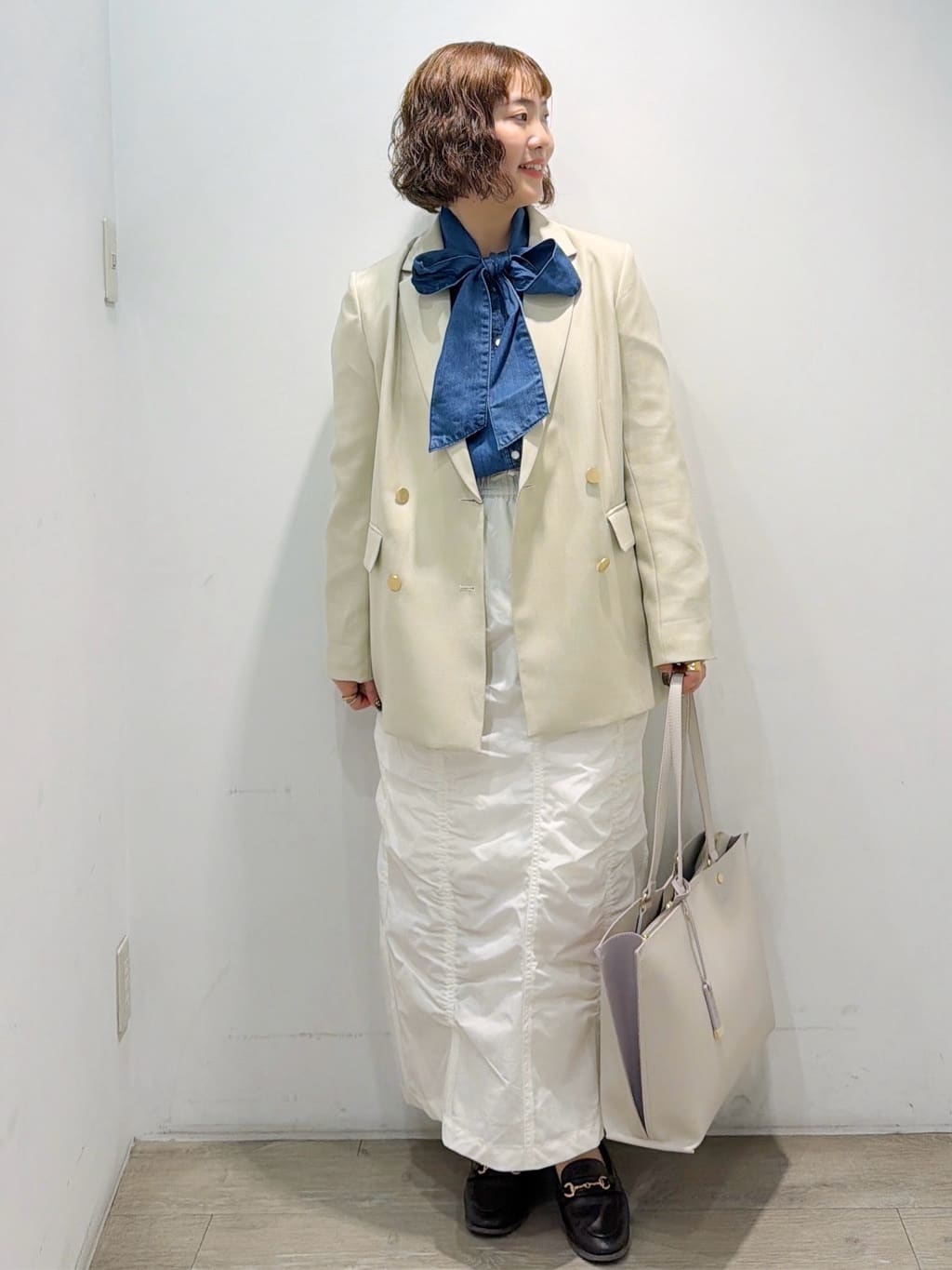 sumicaさんの「OPAQUE.CLIP｜金ボタンダブルブレストテーラードジャケット／セットアップ対応【洗える】」を使ったコーディネート