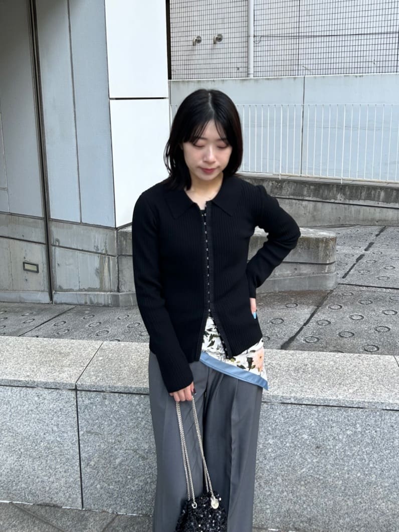RINAさんの「OPAQUE.CLIP｜ポロ衿ホック使いリブニットカーディガン【洗濯機OK】」を使ったコーディネート