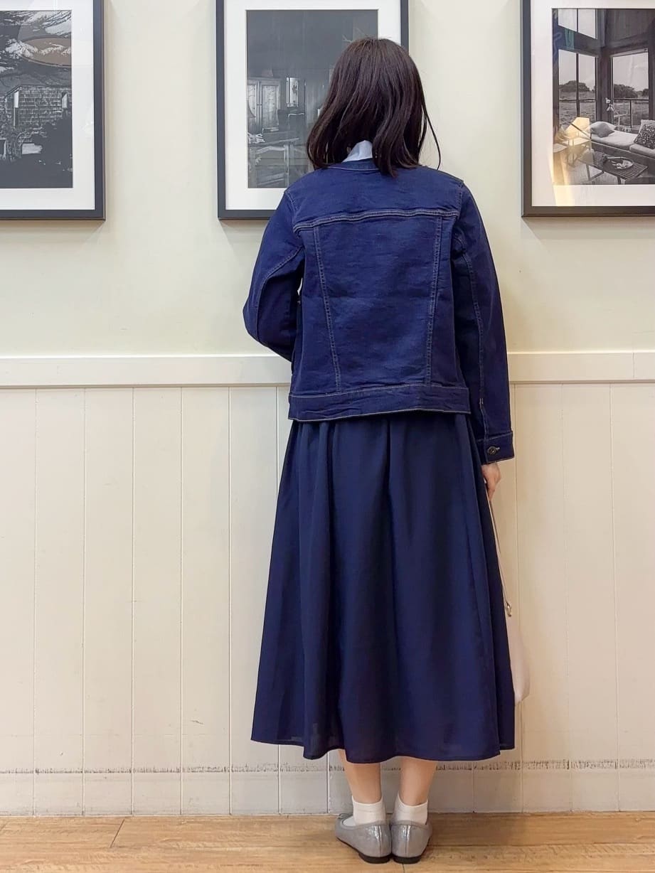 えぬさんの「SHOO･LA･RUE｜ふんわり女性らしさあふれる ギャザーフレアスカート」を使ったコーディネート