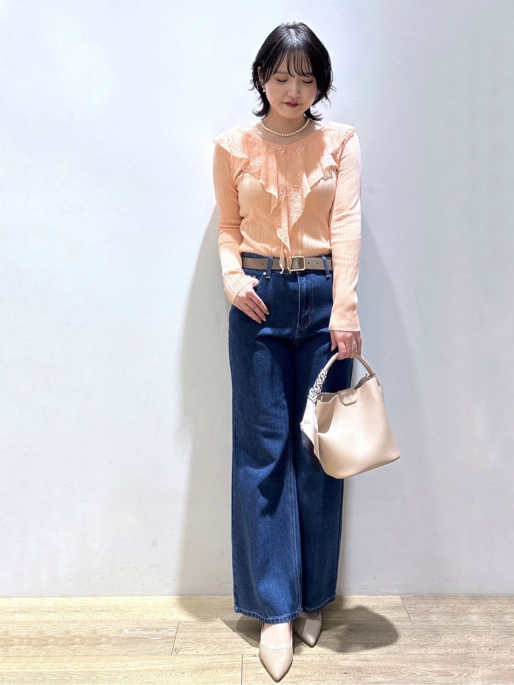 mizukiさんの「index｜《丈が選べる》ストレートデニムパンツ【洗濯機洗い可】」を使ったコーディネート
