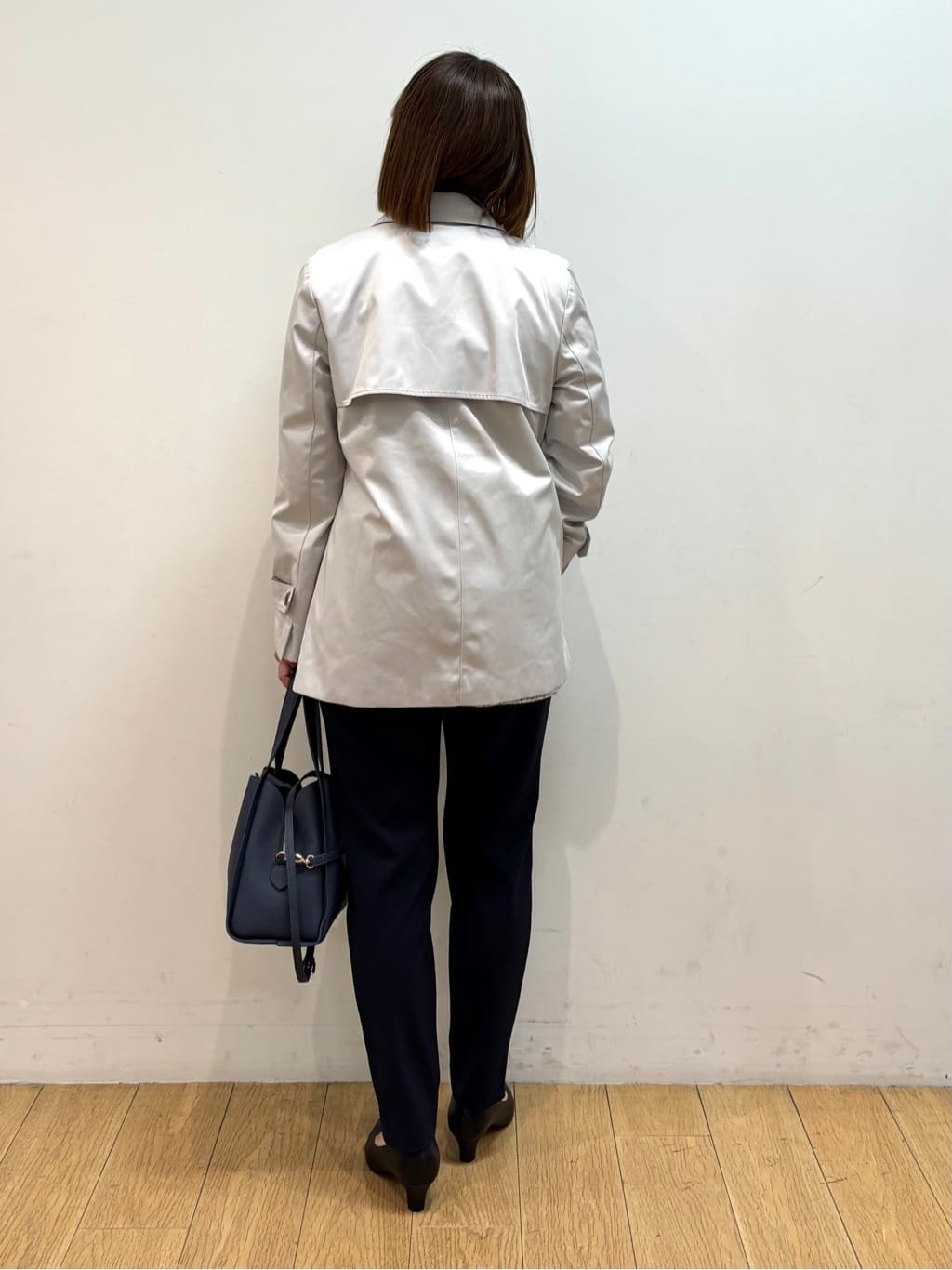 mikkoさんの「INDIVI｜【花粉付着防止／撥水／UVケア】名品トレンチコート」を使ったコーディネート
