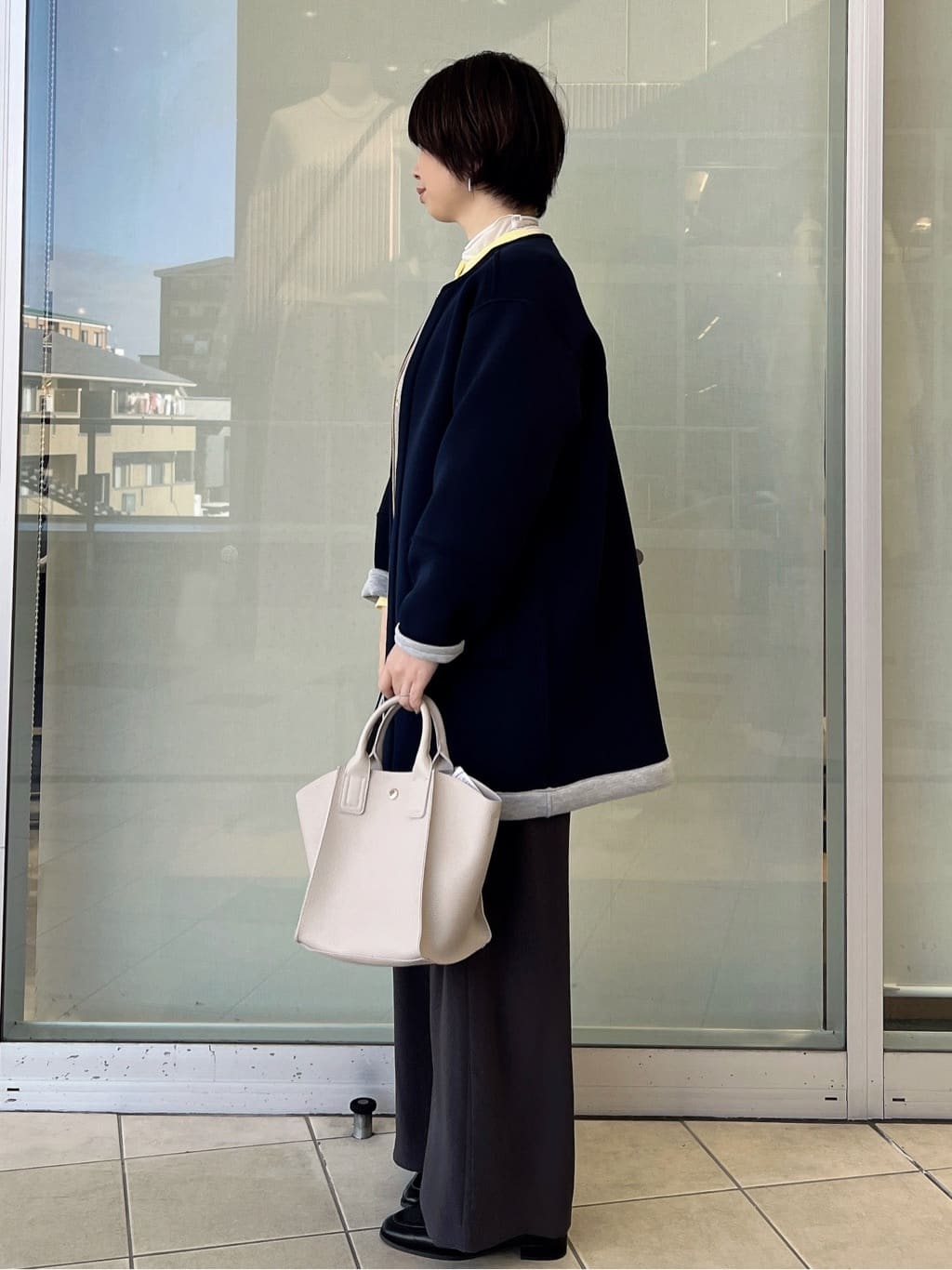 yo-koさんの「OPAQUE.CLIP｜リバーシブル配色ノーカラーコート【洗濯機OK】」を使ったコーディネート