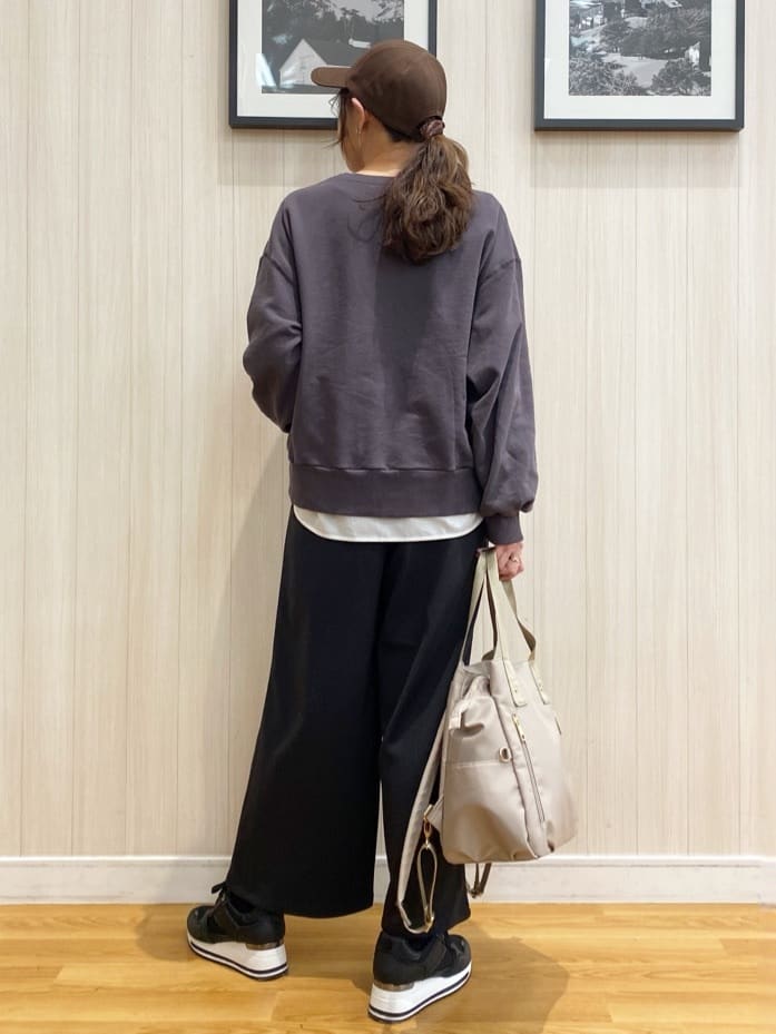 natsuさんの「SHOO･LA･RUE｜【綿100%/洗濯機可/S-LL/選べる4柄】ゆるく決めたい日に プリントアソートスウェット」を使ったコーディネート