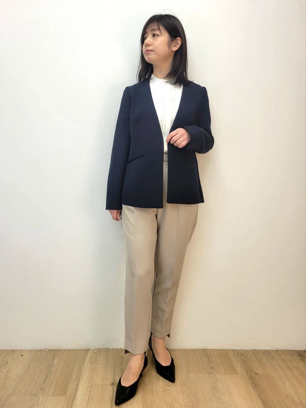 LISAさんの「OPAQUE.CLIP｜《通勤／セットアップ対応》 Vネックジャケット／ダブルクロス【洗濯機OK】」を使ったコーディネート