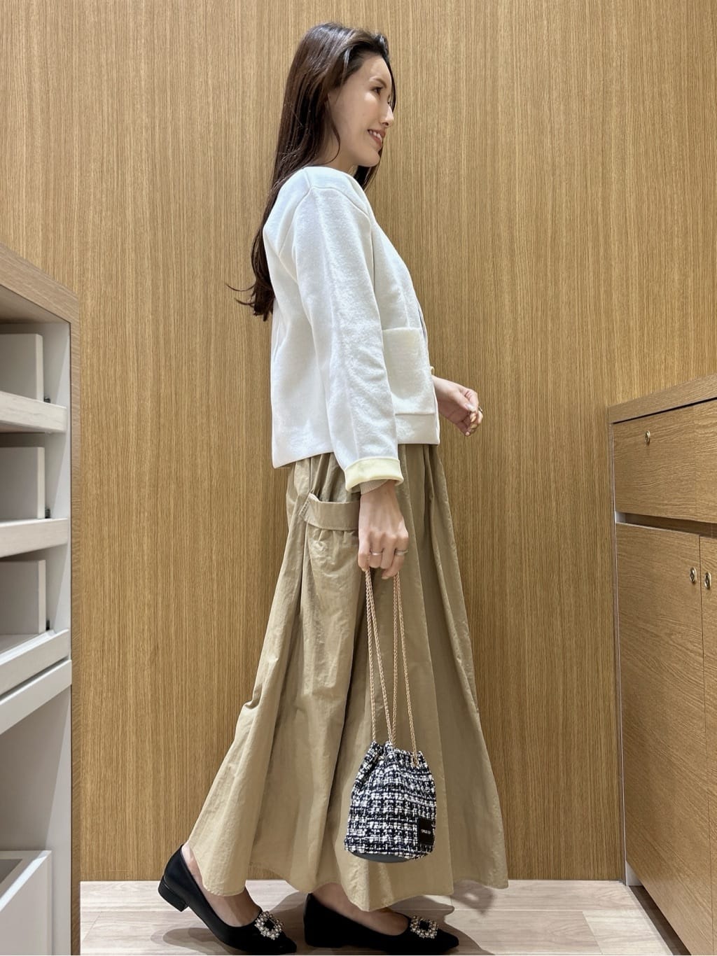 maiさんの「OPAQUE.CLIP｜スナップボタンニットカーディガン【洗濯機OK】」を使ったコーディネート