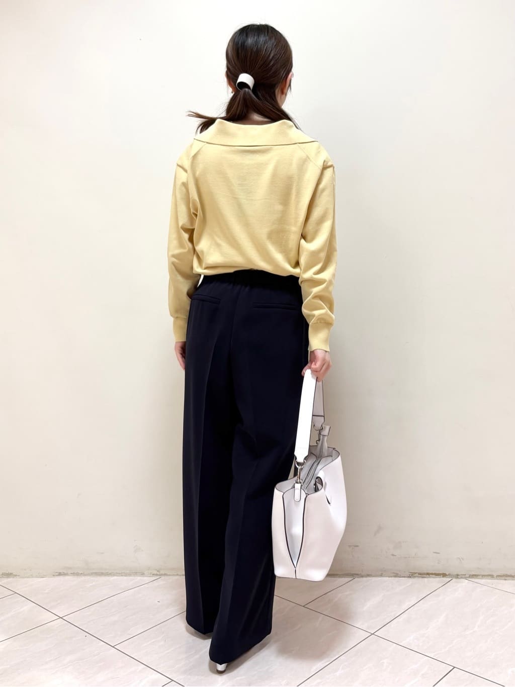 mikiさんの「Reflect｜スキッパーネックニットプルオーバー」を使ったコーディネート
