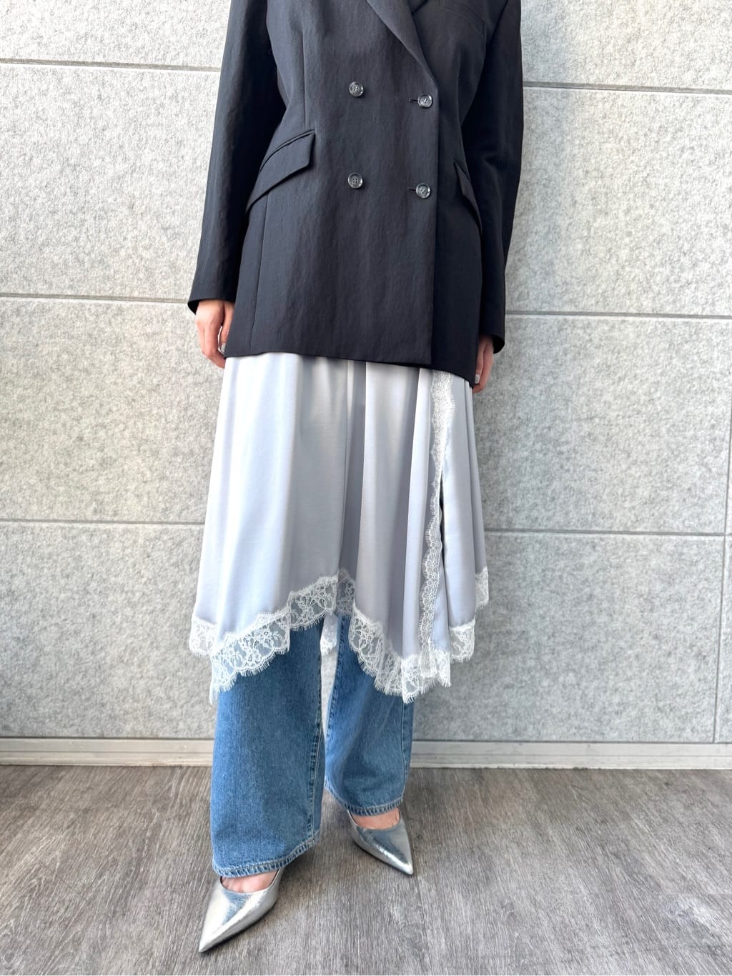 uchi__yamaさんの「CODE A｜lingerie mood lace skirt」を使ったコーディネート