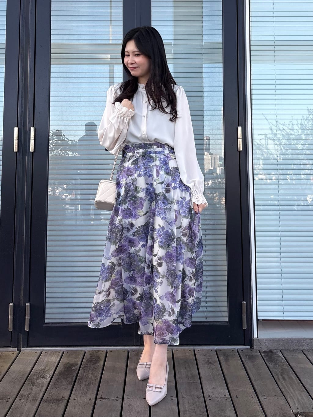 AOIさんの「Couture brooch｜【2WAY・ハレの日・通勤】エンブロレースブラウス」を使ったコーディネート