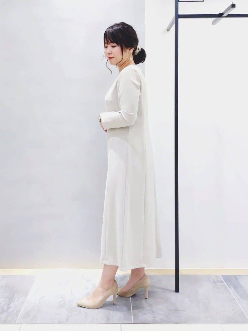 TOMOMIさんの「INDIVI｜【上品光沢／SETUP可能】切り替えデザインジャケット」を使ったコーディネート