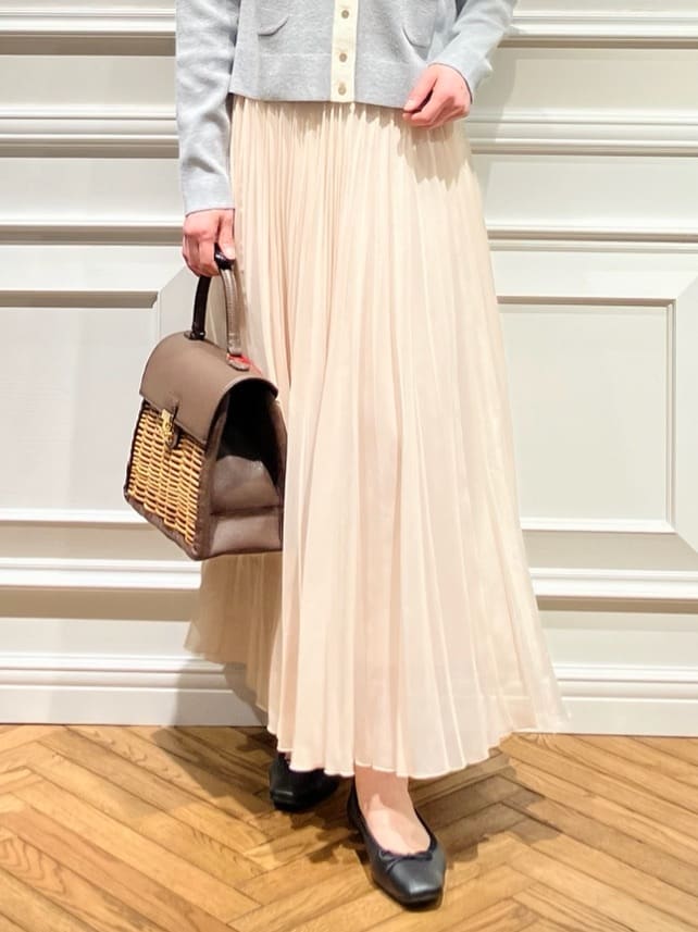 TSUKUIさんの「DRESSTERIOR｜◆ウォッシャブル コットンカシミヤ コンビカーデ」を使ったコーディネート