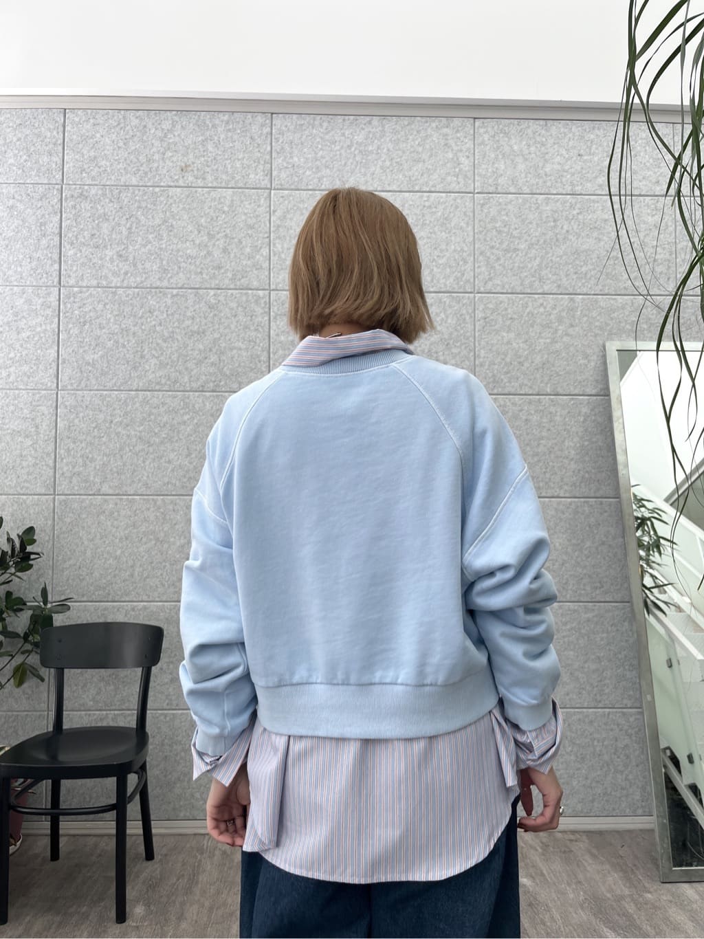 Harukaさんの「INDIVI｜ワイドスリーブカラースウェット」を使ったコーディネート