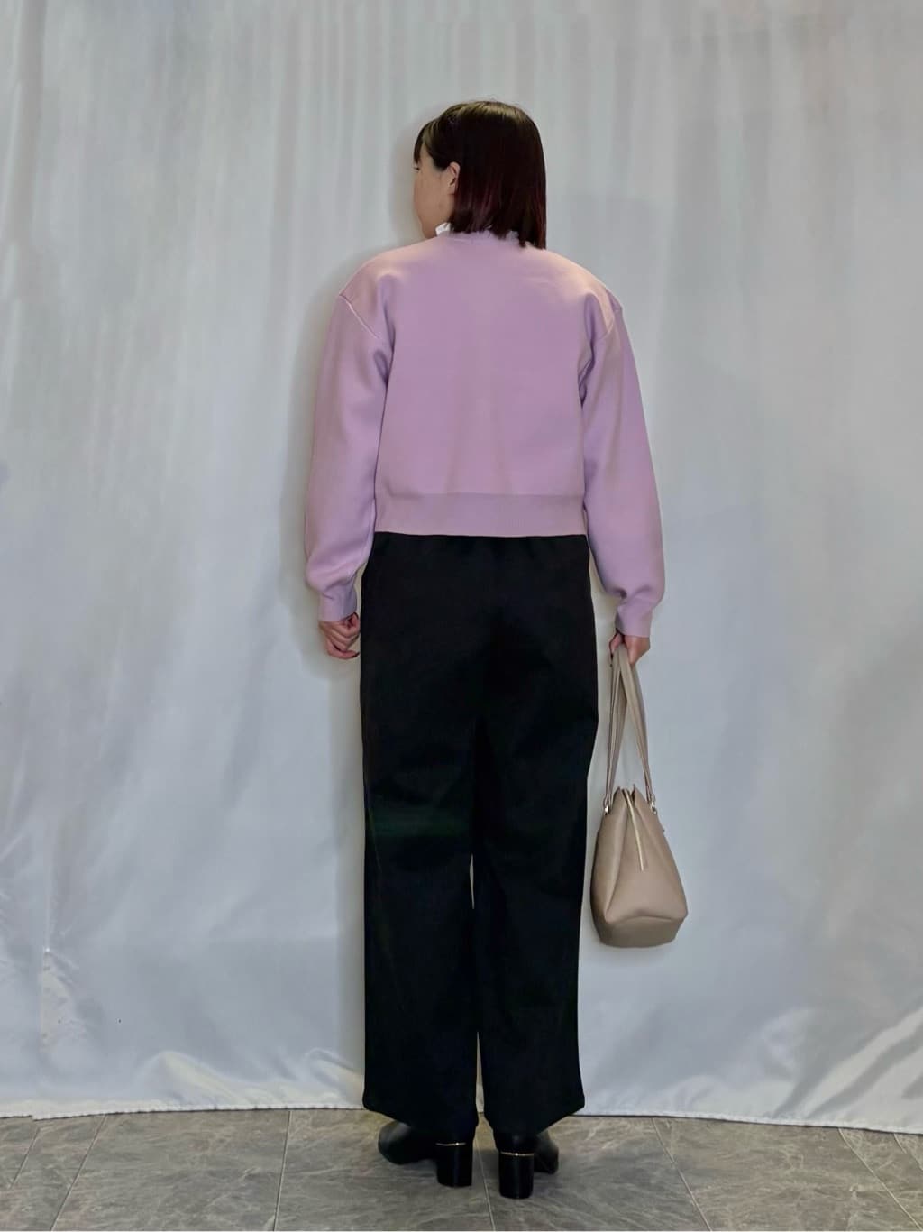 ネリさんの「SHOO･LA･RUE｜【洗濯機可/S-LL】1枚でも羽織りでも 華やか上品カーデ」を使ったコーディネート